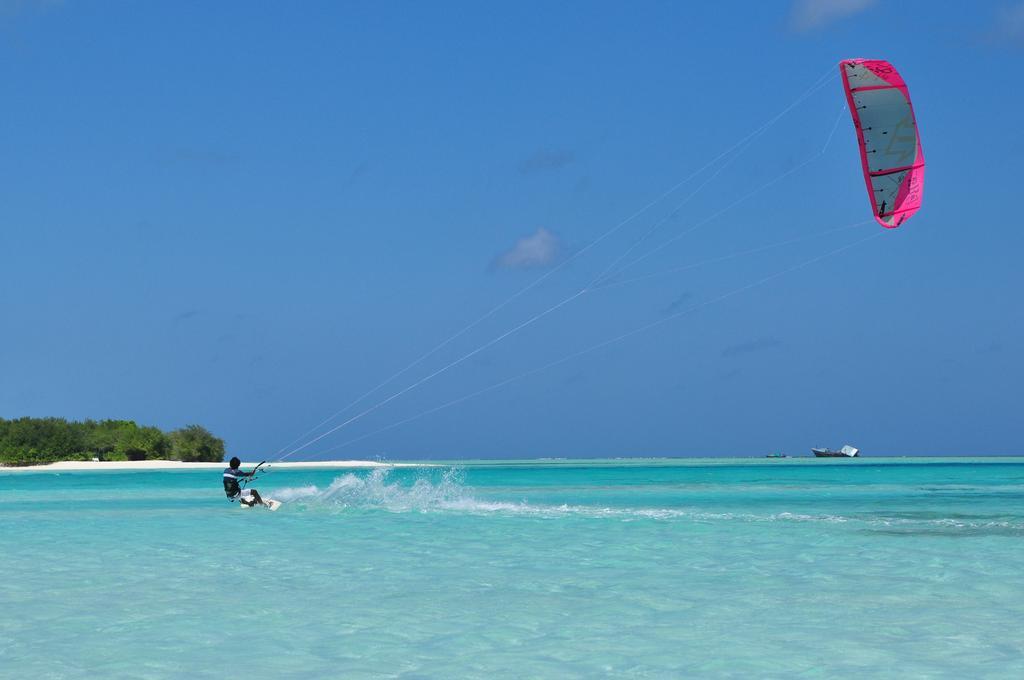 Fun Island Resort & Spa Guraidhoo  Eksteriør billede